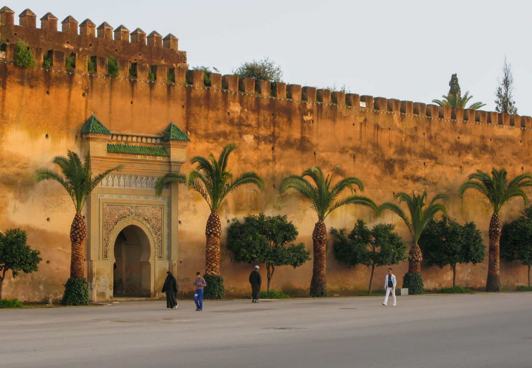 Taxi Marrakech Meknès – transfert privé Marrakech Meknès