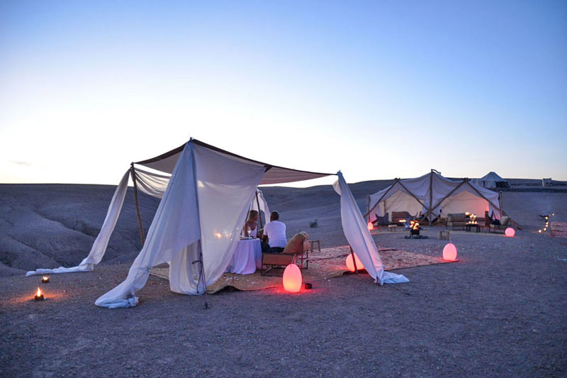 Nuit en Bivouac à Agafay – installation du bivouac